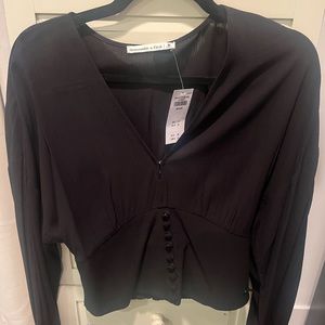 NWTs Abercrombie long sleeve blouse - so flattering!